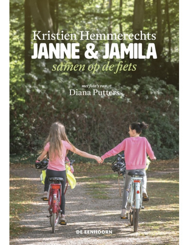 Janne & Jamila samen op de fiets