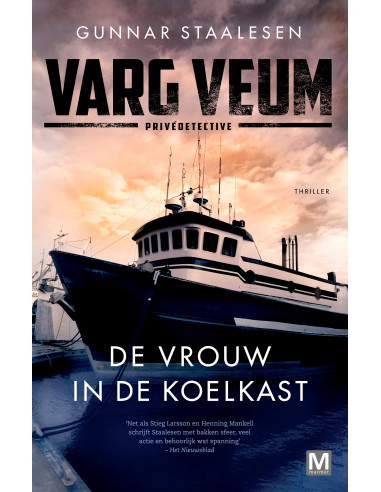 Pakket De vrouw in de koelkast